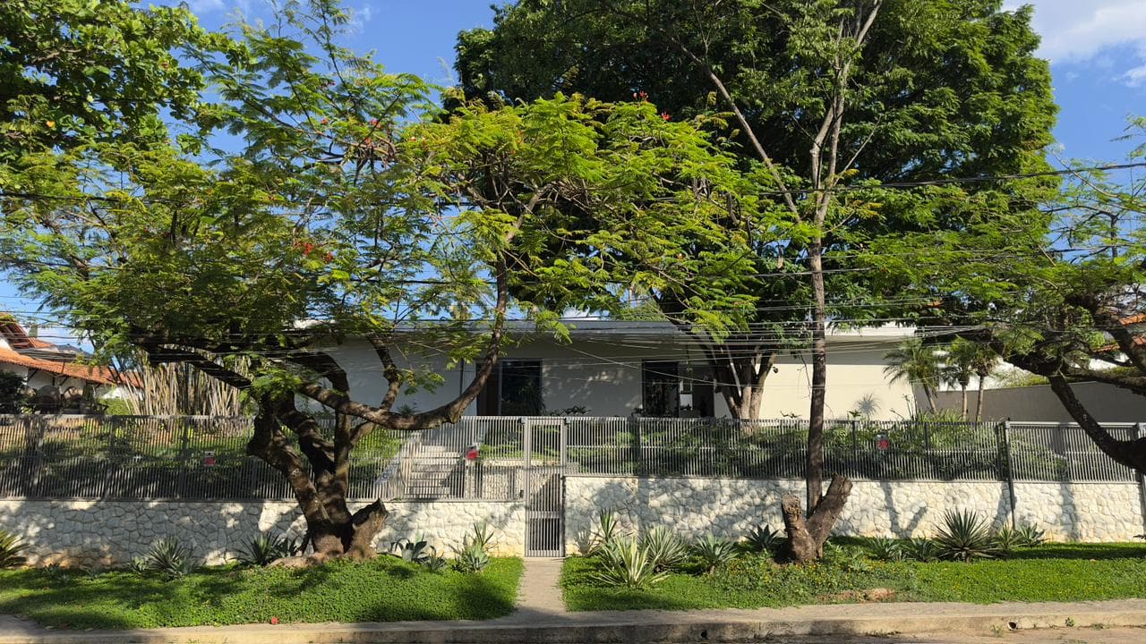 Casa Bandeirantes