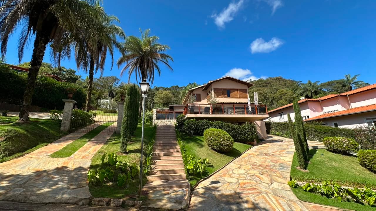 Casa Rio Acima —