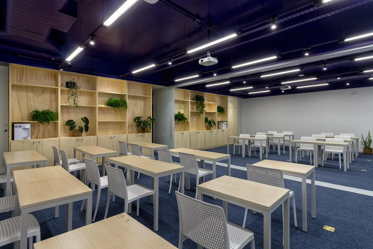 Órby Academy — 
