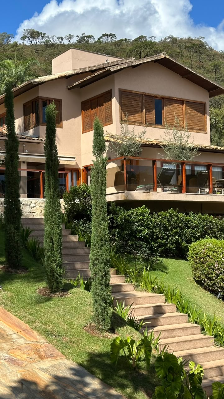 Casa Rio Acima —